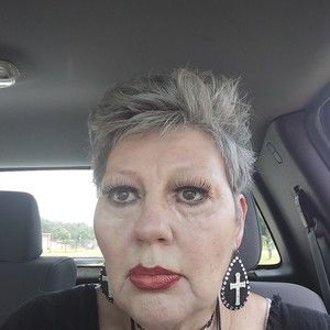 Meet your Posher, Tracy